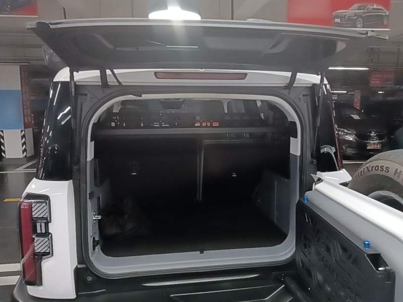 Used BAIC Off-Road BJ40 2024 2.0T All-New Urban Hunter Edition Ultimate Version — 18