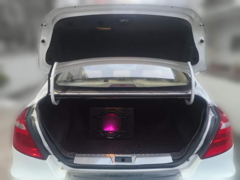 Used Geely Auto Emgrand 2017 Sedan Million Edition 1.5L Manual Luxury Model — 15