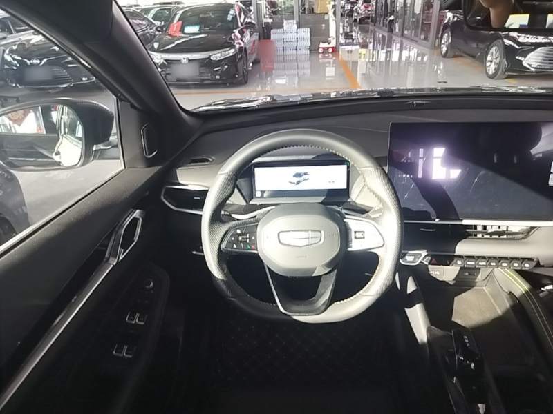 Used Geely Auto Coolray 2025 Bin Yue L 1.5T DCT Starlight Edition — 10