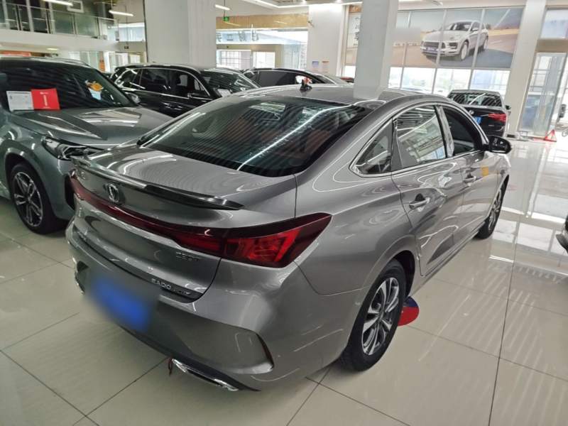 Used CHANGAN Eado 2022 PLUS Blue Whale NE 1.4T GDI DCT Prestige Edition — 6