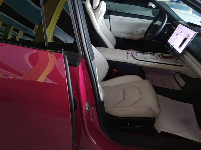 Used Xiaomi Auto SU7 2024 Four-Wheel Drive Ultra-Long Range Advanced Intelligent Driving Max Edition — 24