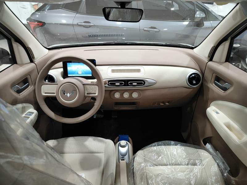 Used Wuling Hongguang MINIEV 2025 Four-Door Version Advanced Edition — 9