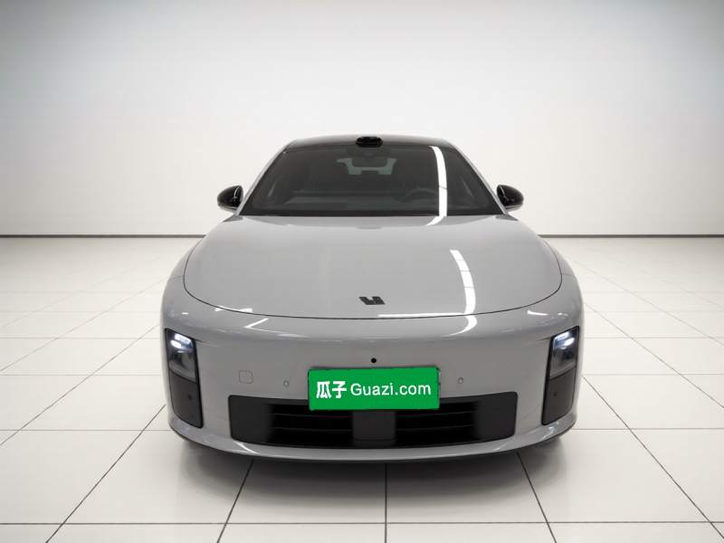 Used Li Auto i6 2025 Model Four-Wheel-Drive Standard Type — 2