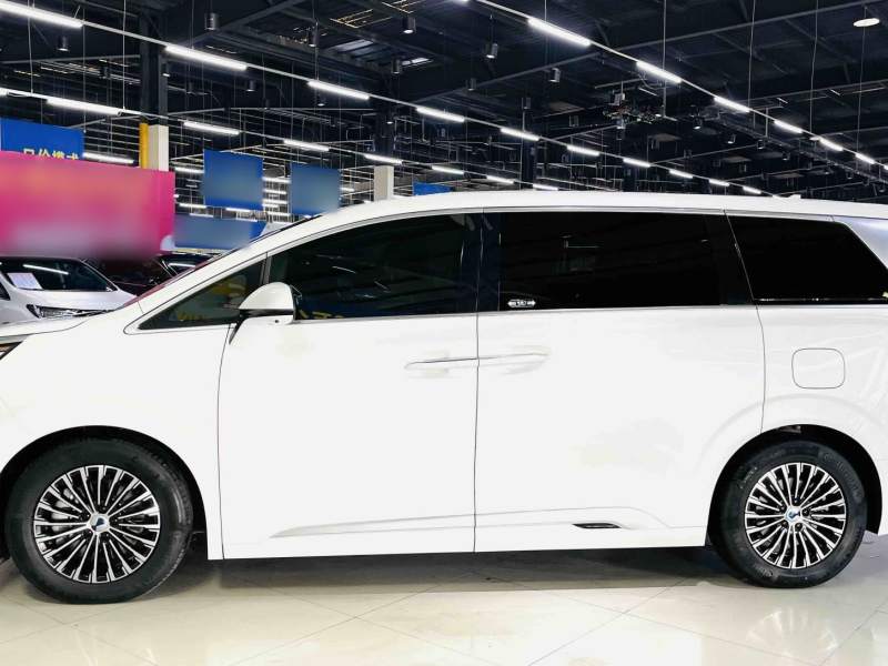 Used Denza D9 2022 DM-i 970 Four-Wheel Drive Flagship Model — 32