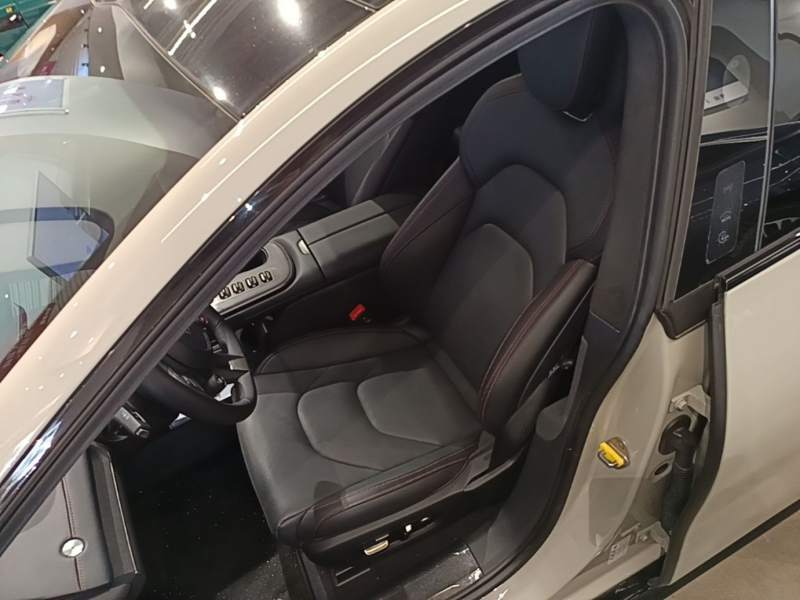 Used Xiaomi Auto SU7 2024 Four-Wheel Drive Ultra-Long Range Advanced Intelligent Driving Max Edition — 14