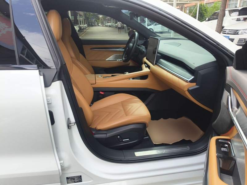 Used Zeekr 001 2023 YOU Edition 100 kWh — 24