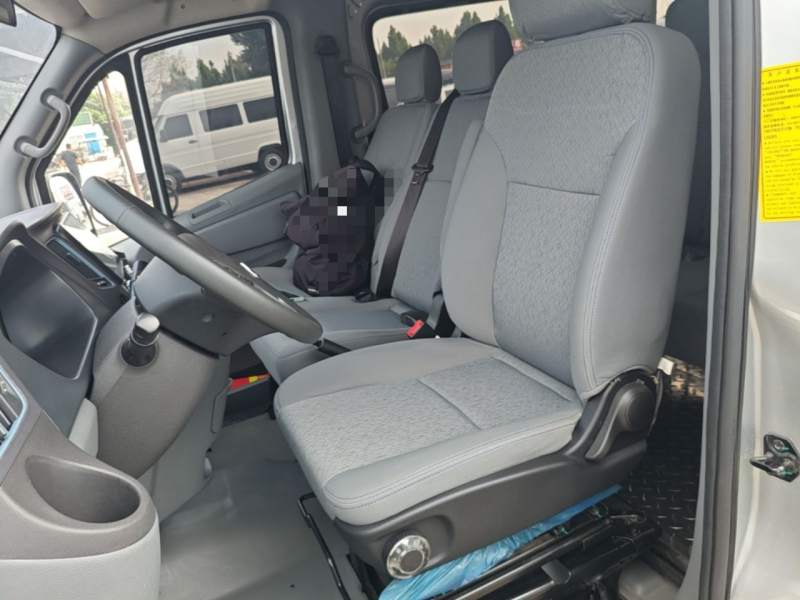 Used Foton Toano 2023 2.0T Automatic Jixiang Long-Wheelbase Mid-Height Rear Single Tire 7/9-Seater — 14