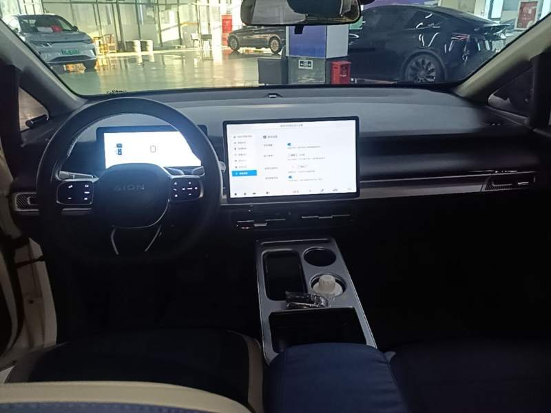 Used AION Y 2023 Plus 510 Enjoy Edition — 9
