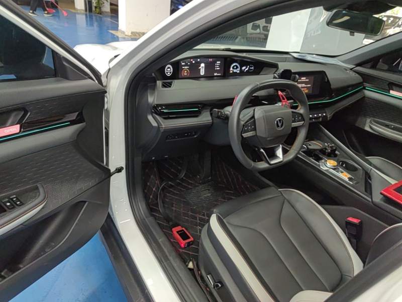 Used CHANGAN UNI-V 2023 1.5T Prestige Model — 15