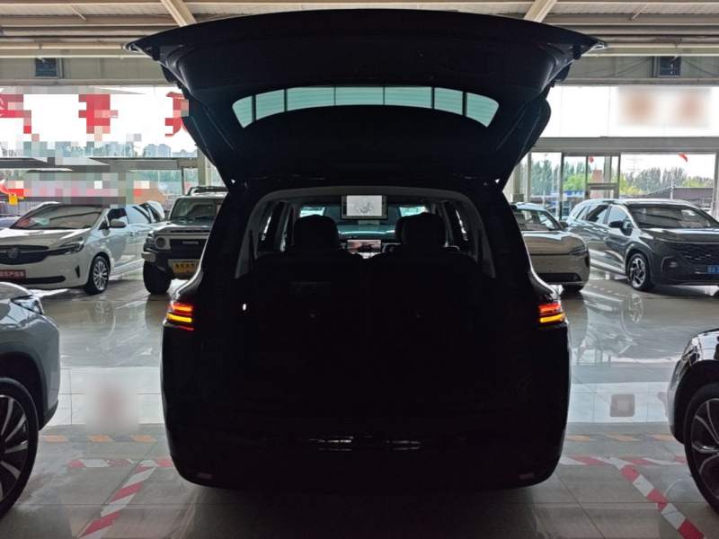 Used Leapmotor C16 2026 Extended-Range 280 LiDAR Zhizun Edition 6 Seats — 18