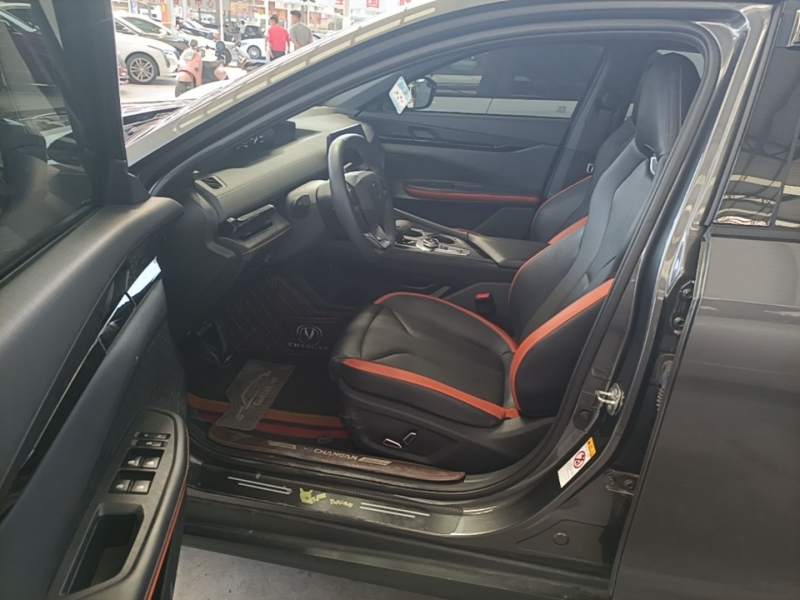 Used CHANGAN UNI-V 2023 1.5T Premium Model — 15