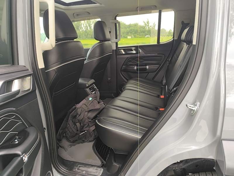 Used Tank 300 2023 City Edition 2.0T—Stylish as Ever — 16