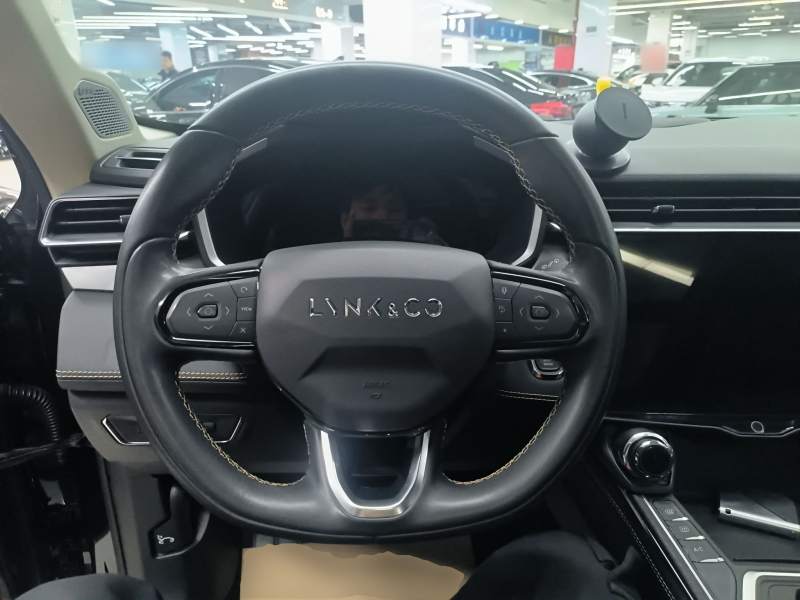 Used Lynk & Co 01 2023 2.0TD Two-Wheel Drive Pro Trim — 10