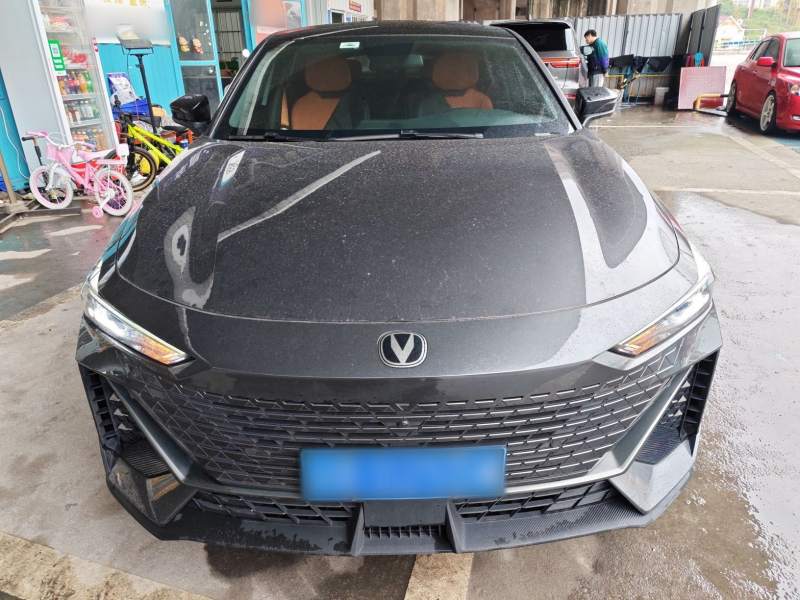 Used CHANGAN UNI-V 2022 1.5T Prestige Version — 2