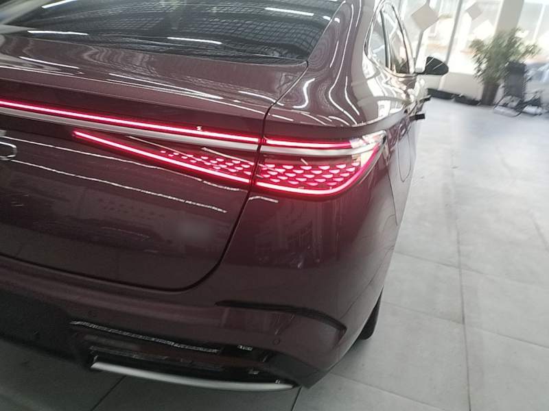 Used BYD Seal 2023 DM-i 1.5T 121km Prestige Model — 7
