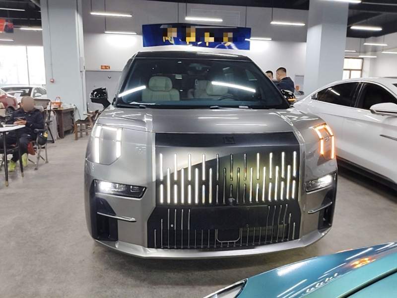 Used Zeekr 009 2022 WE Edition — 2