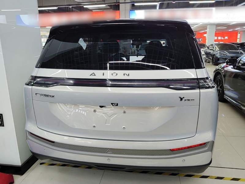 Used AION Y 2023 Younger Star Edition — 5