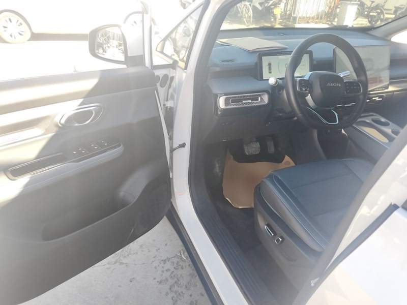 Used AION Y 2023 Younger Star Edition — 16
