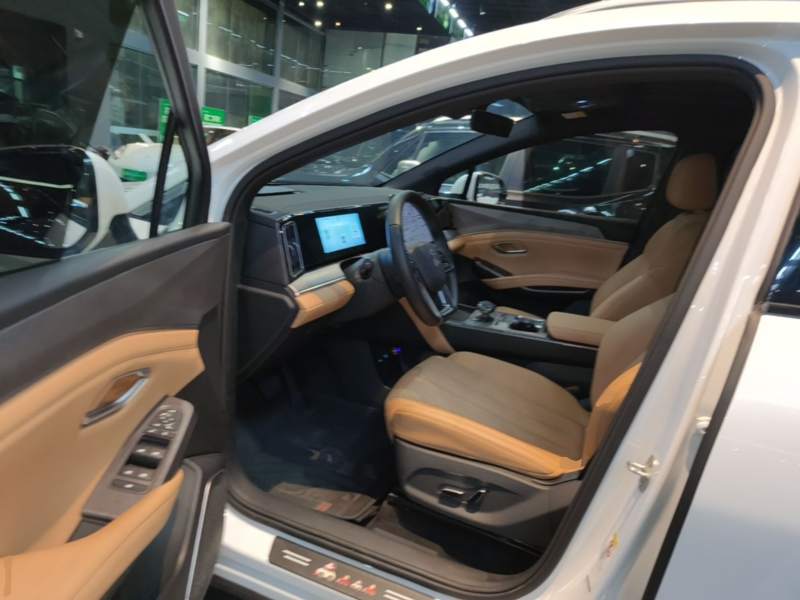 Used BYD Song L DM-i 2024 112 km Leading Edition — 15