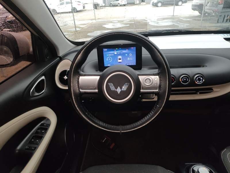 Used Wuling Bingo 2024 203km Light Edition — 10