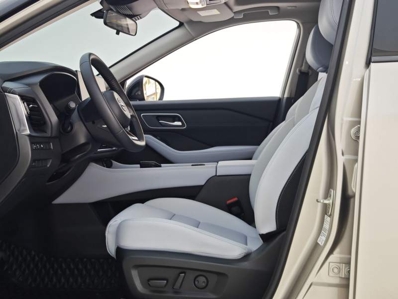 Used Nissan X-Trail 2023 e-POWER Ultra-Hybrid Dual-Motor All-Wheel-Drive Luxury Edition — 7