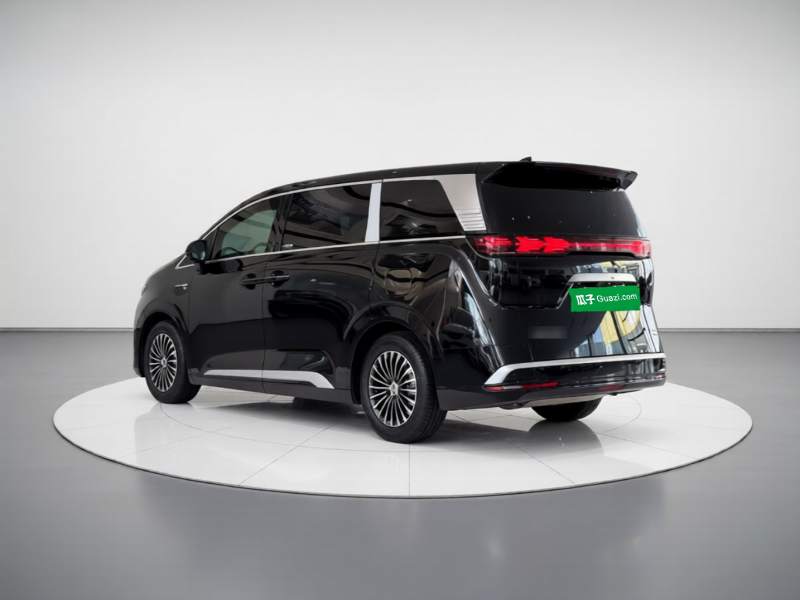 Used Denza D9 2025 Model DM-i Two-Wheel Drive Prestige Edition — 4