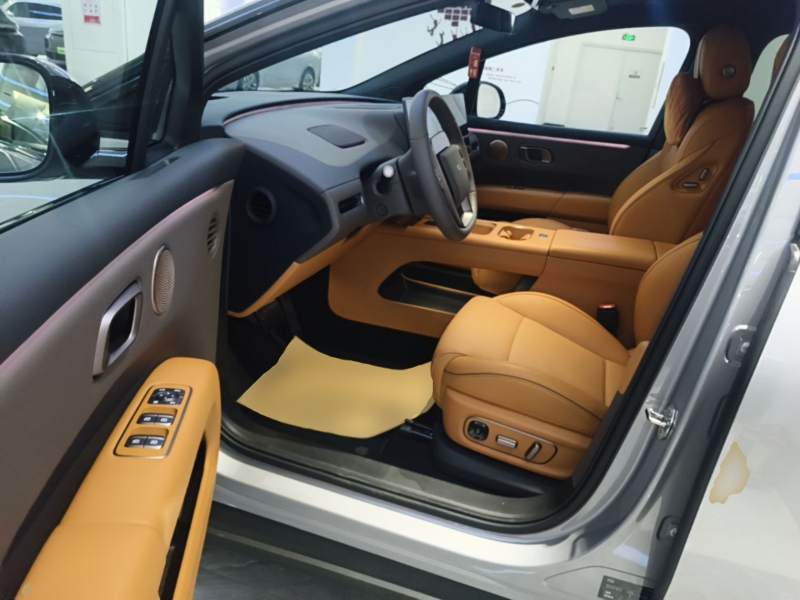 Used Li Auto i6 2025 Model Four-Wheel-Drive Standard Type — 15