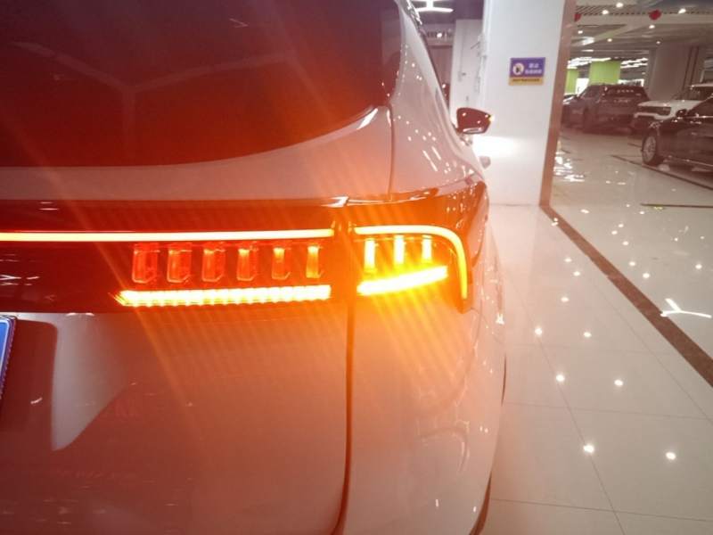 Used JETOUR X70 PLUS 2023 1.5T DCT Brave PLUS 5-Seater — 7