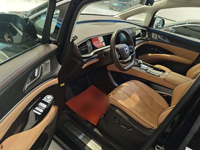 Used Denza D9 2024 DM-i 980 Four-Wheel Drive Prestige Model – Executive — 15