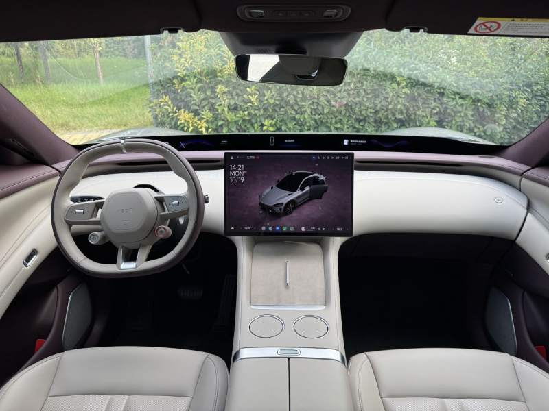 Used Xiaomi Auto YU7 2025 Ultra-Long Range All-Wheel Drive Pro Version — 14
