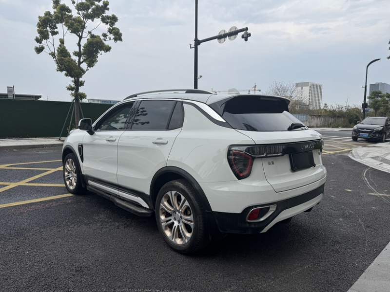 Used Lynk & Co 01 2017 2.0T Two-Wheel Drive Pro Edition — 28