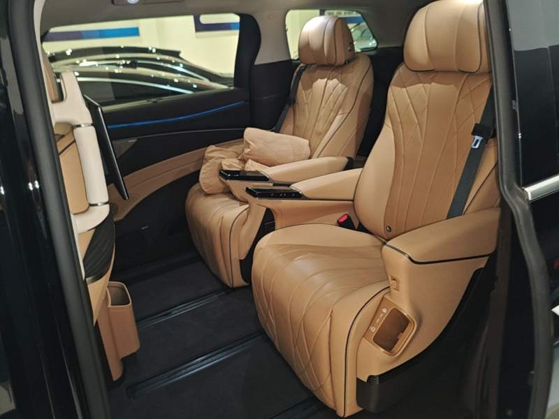 Used Denza D9 2024 DM-i 980 Four-Wheel Drive Prestige Model – Executive — 16