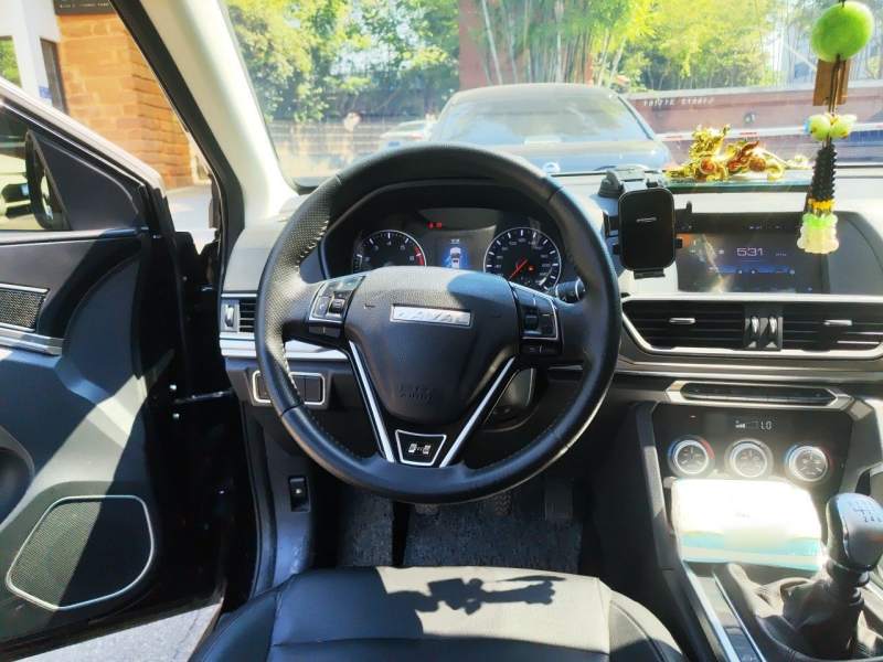 Used Haval H6 2019 Sport Edition 1.5T Manual Two-Wheel Drive Elite Model China VI Standard — 6
