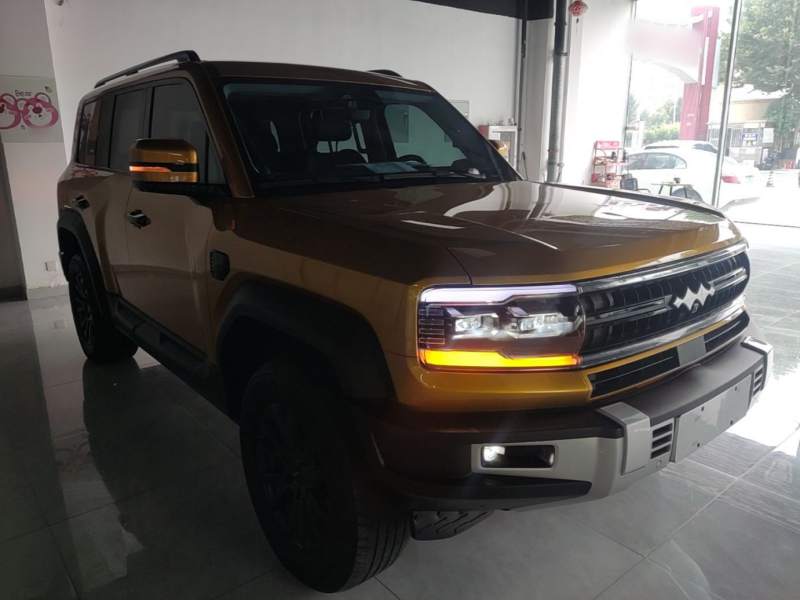 Used Formula Leopard 5 2023 Navigator Edition — 3