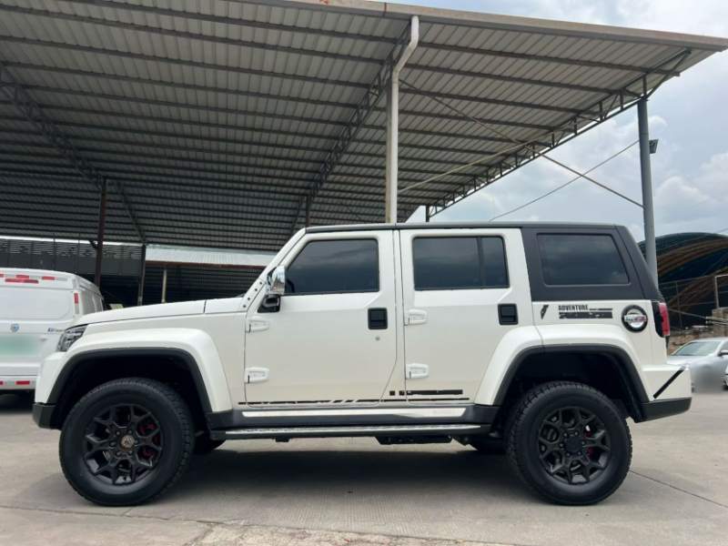 Used BAIC Off-Road BJ40 2023 2.0D Automatic Four-Wheel Drive Blade Hero Edition Adventurer Type — 5