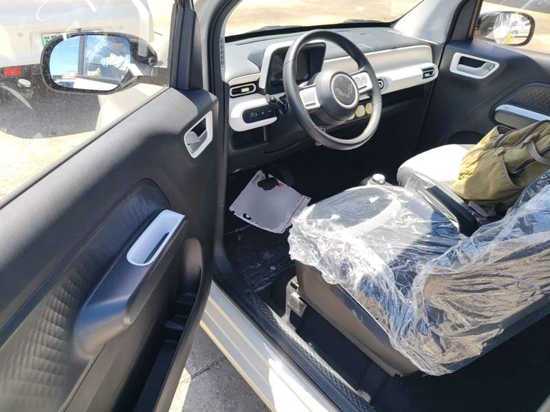 Used Wuling Hongguang MINIEV 2024 3rd Generation 215km Youth Edition — 15