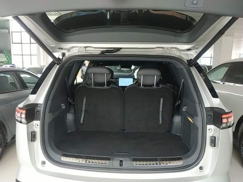 Used Dongfeng eπ eπ008 2024 210Max Range-Extended Version 6 Seats — 18