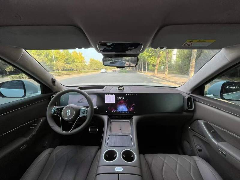Used Hima AITO M8 2025 Model Pure Electric Max+ Six-Seater All-Wheel-Drive (896-line LiDAR) — 11