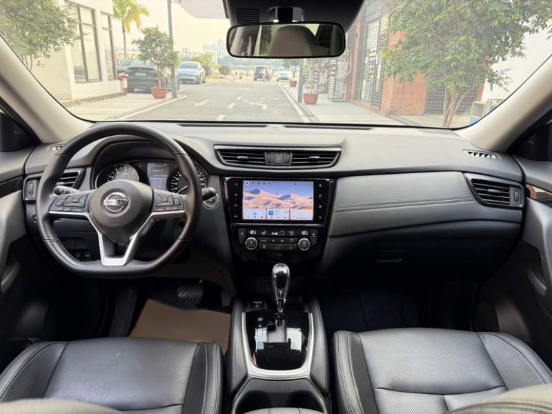 Used Nissan X-Trail 2022 2.0L Two-Wheel Drive Smart Connect Premium Edition — 36