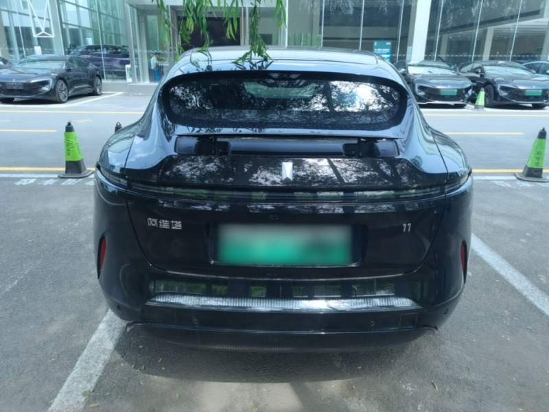 Used Avatr 11 2025 Ultra Extended-Range Edition — 5