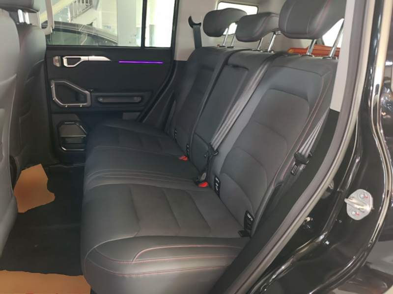 Used JETOUR Traveler 2023 2.0T All-Wheel-Drive CrossPRO — 16