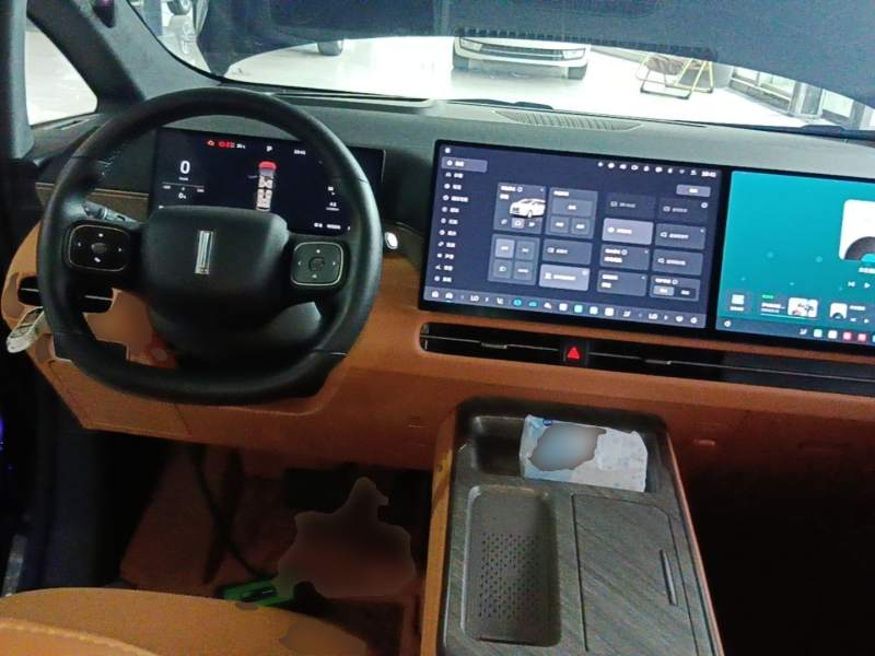 Used Wey Gaoshan 2025 Four-Wheel Drive Alpine 8 — 9