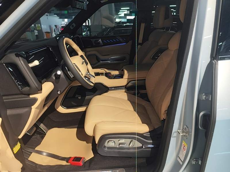 Used Formula Leopard 8 2025 Smart & Brave Flagship Edition 6 Seats — 15