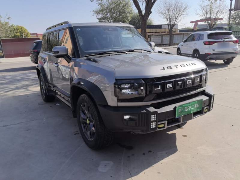 Used JETOUR Traveler 2024 2.0T All-Wheel-Drive CrossPRO+ Entertainment Edition — 3