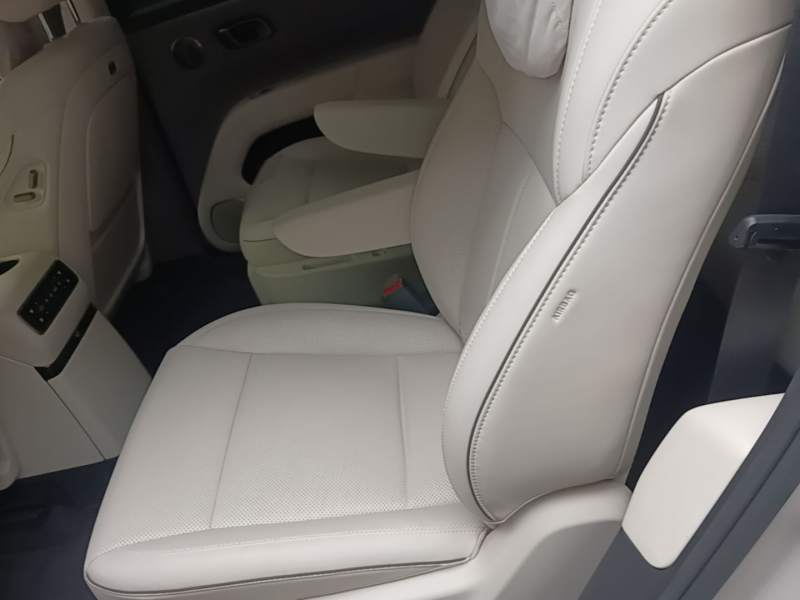 Used Li Auto i8 2025 Model Standard Version — 16