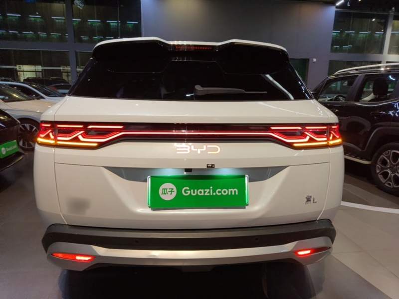 Used BYD Song L DM-i 2024 112 km Leading Edition — 5