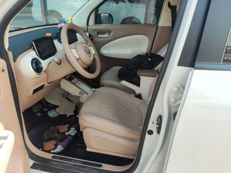 Used Wuling Hongguang MINIEV 2025 Four-Door Version Advanced Edition — 14