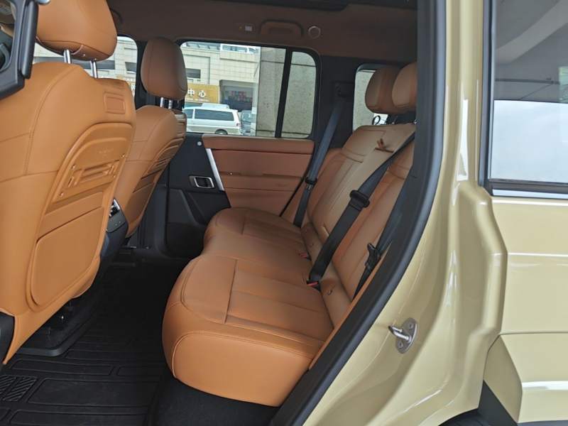 Used iCAR V27 2026 Model 200KM Four-Wheel Drive Falcon 700 — 16
