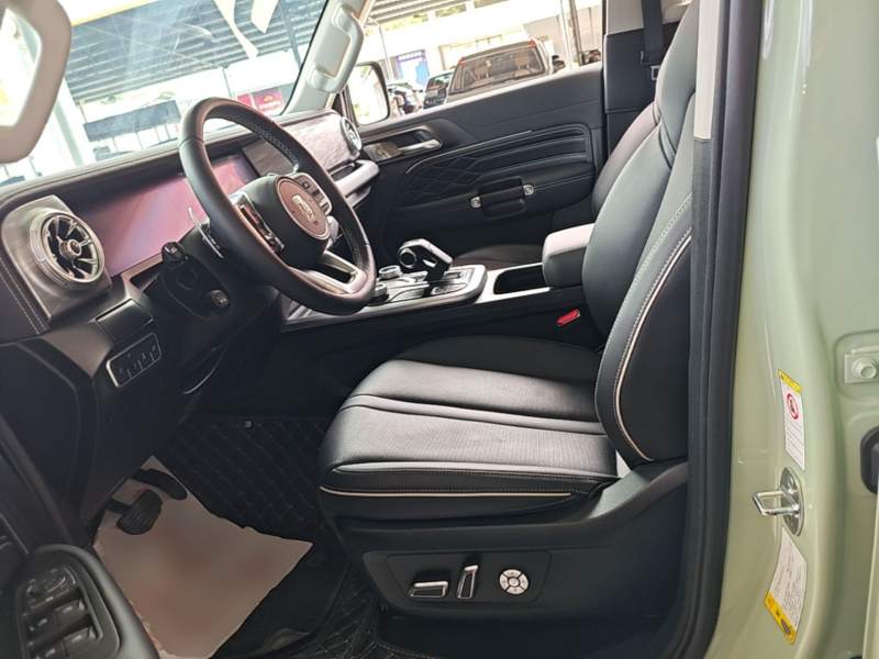 Used Tank 300 2023 City Edition 2.0T—Stylish as Ever — 14