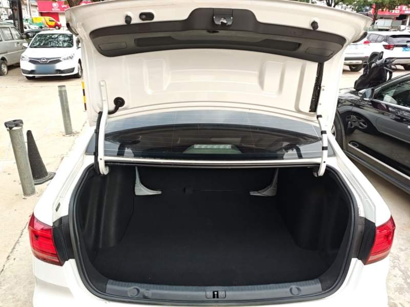 Used Volkswagen Lavida 2019 Lavida Start 1.5L Manual Fashion Edition China VI Standard — 18